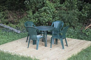 屋外ダイニングエリア