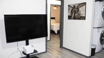 2 quartos, ferros/tábuas de passar roupa, Wi-Fi de cortesia