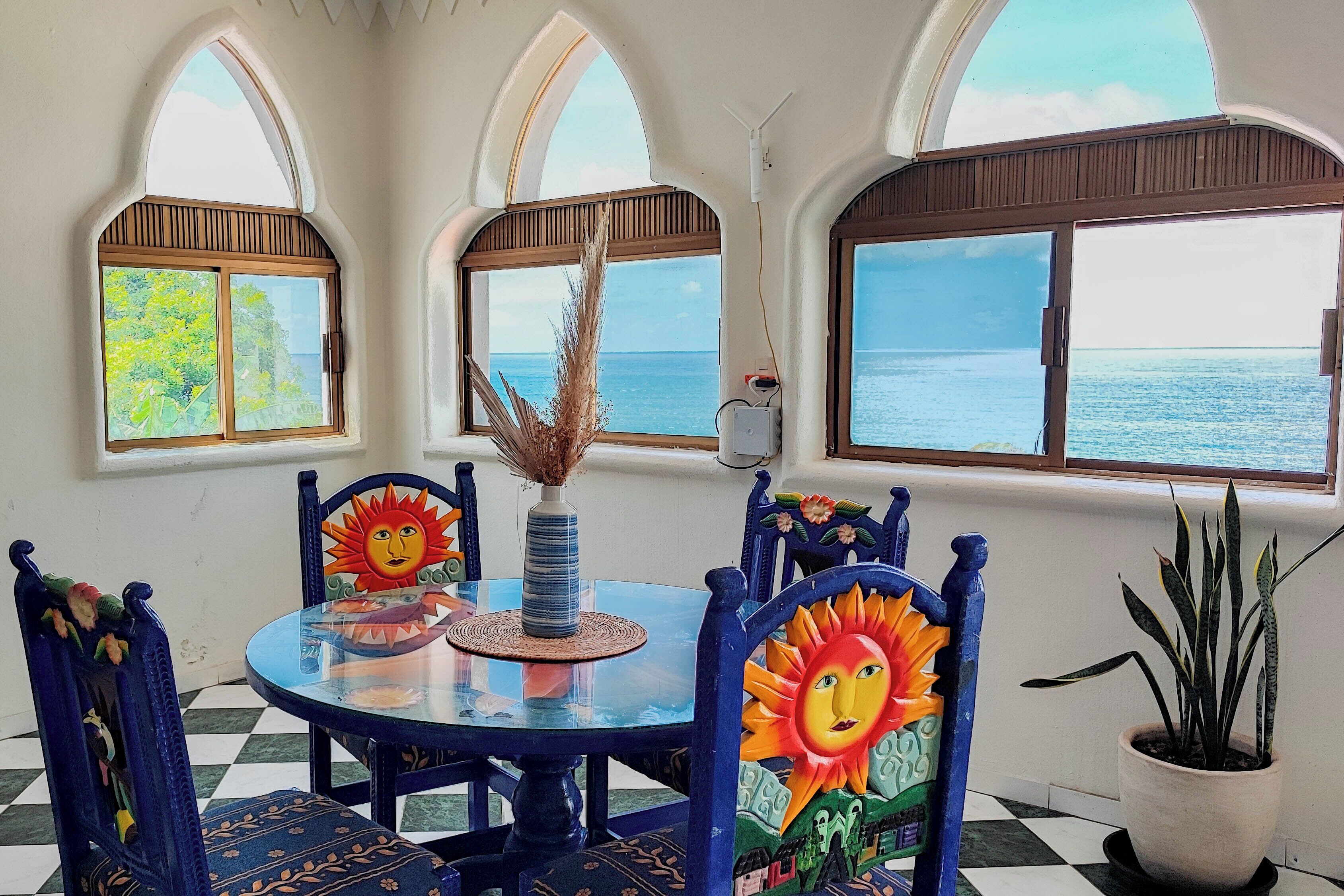 Family Apartment | Living area | 32-inch flat-screen TV with satellite channels