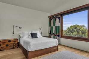 2 chambres, fer et planche à repasser, accès Internet, draps fournis