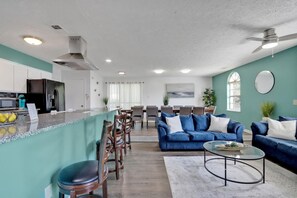 House, Accessible | 4 bedrooms - WR Robins Retreat 11bds Hot tub (Warner Robins)