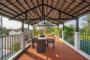 Outdoor dining - Beach Forest Villa (Thành phố Hội An)