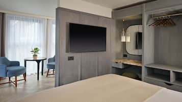 Junior Suite, 1 King Bed, Balcony, City View | Premium bedding, in-room safe, desk, laptop workspace