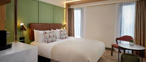Deluxe Room, 1 Double Bed, Non Smoking, City View | Premium bedding, in-room safe, desk, laptop workspace