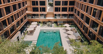 Nysa Hotel Bangkok Sukhumvit 11
