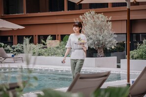 Poolbar