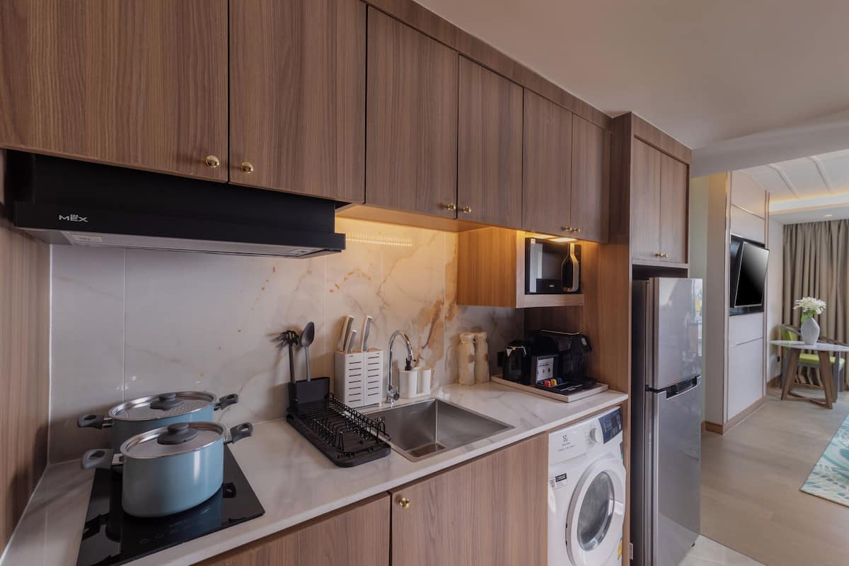 1 bedroom, premium bedding, minibar, in-room safe