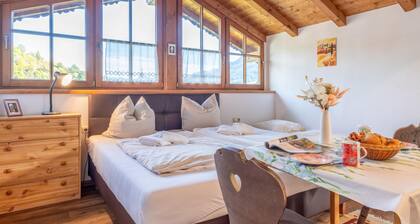 Cosy group accommodation near the ski lift
