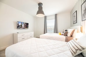 4 Schlafzimmer, Bügeleisen/Bügelbrett, Reisekinderbett, WLAN