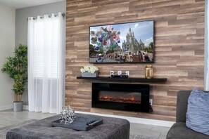 Smart TV, offices - Modern Marvel-Spacious, Themed, Fun-Filled (Kissimmee)
