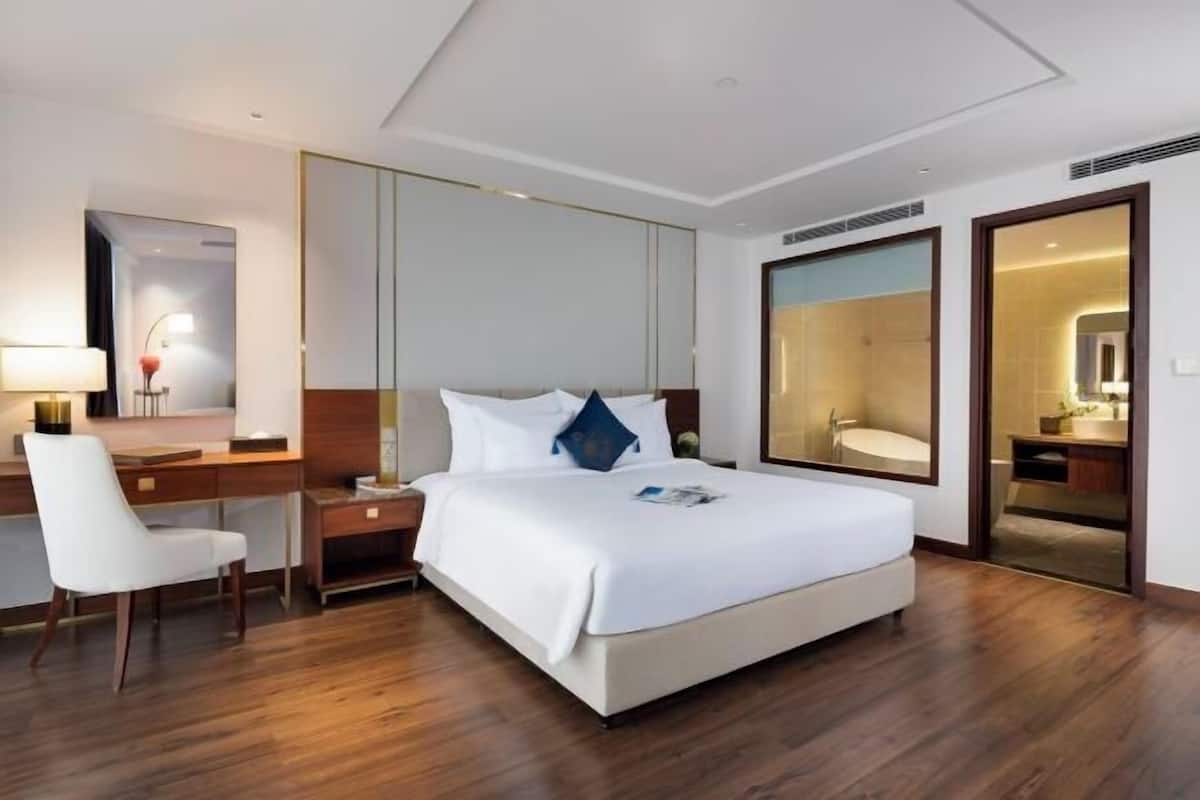 1 Schlafzimmer, Minibar, Zimmersafe, Schreibtisch