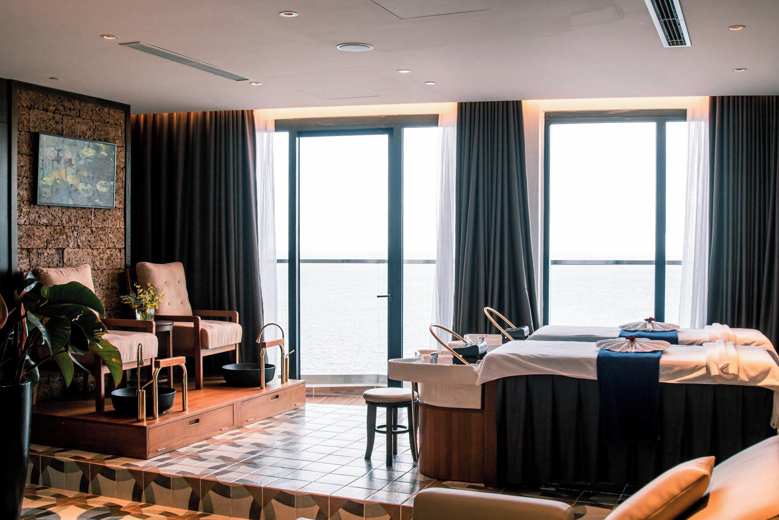 Couples treatment rooms, body treatments, body wraps, body scrubs