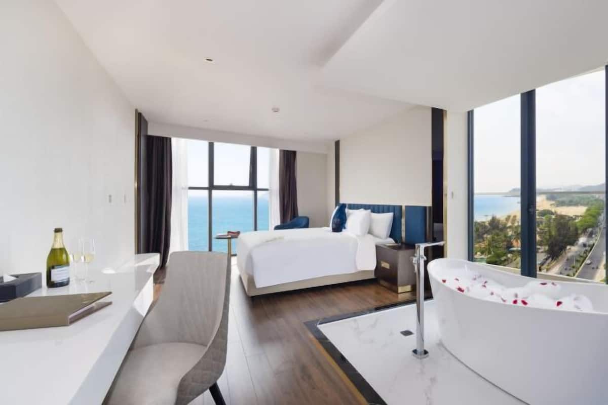 1 Schlafzimmer, Minibar, Zimmersafe, Schreibtisch