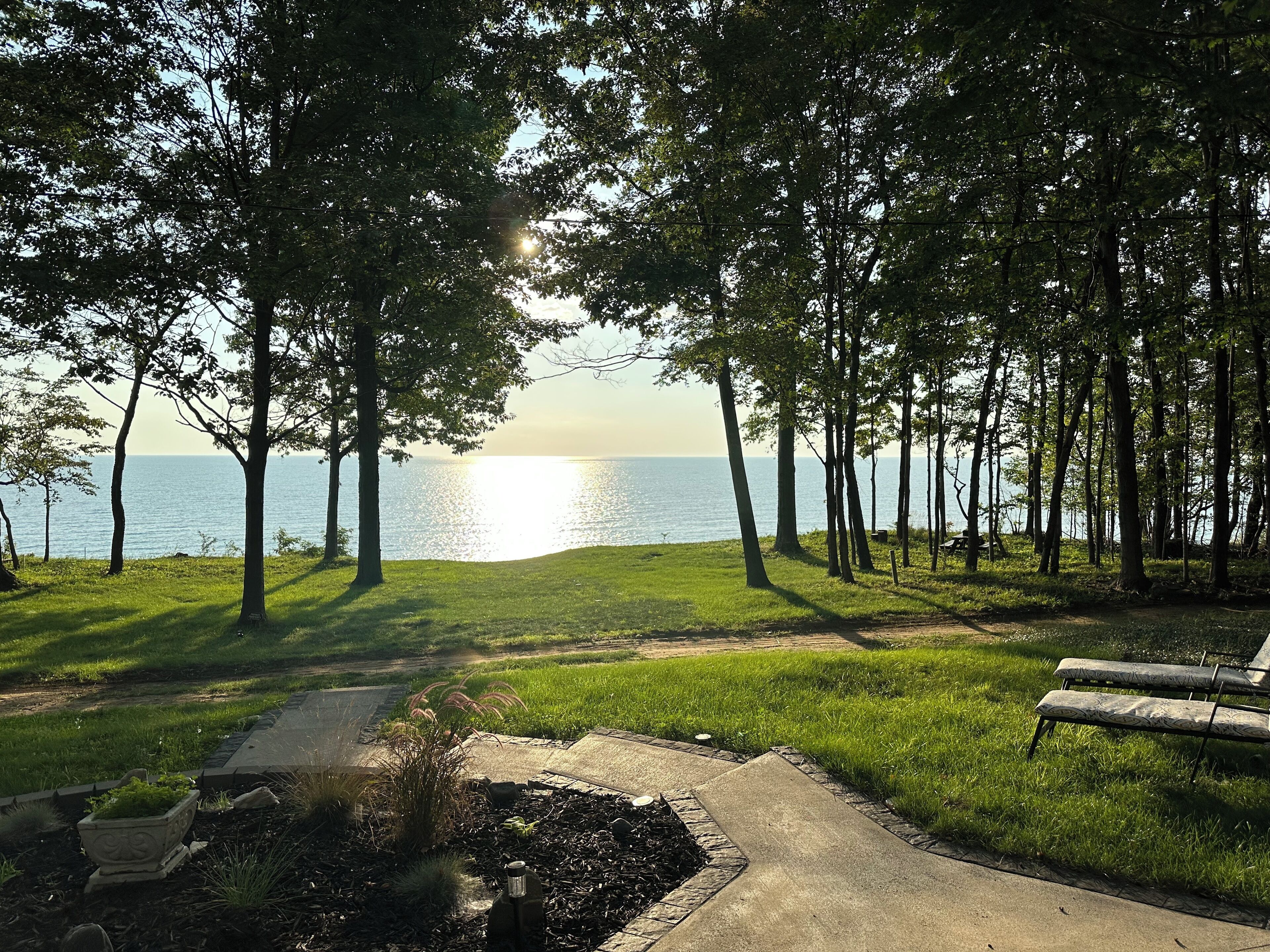 Lake House/Beach access with breathtaking views!!