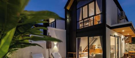 Façade de l’hébergement - soirée/nuit