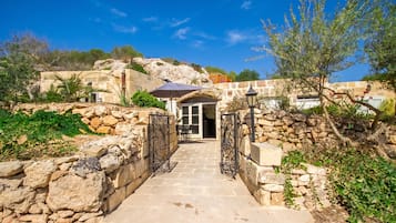 Family Villa, 1 Bedroom, 2 Bathrooms (Pleasant stone house & jacuzzi St) | Exterior