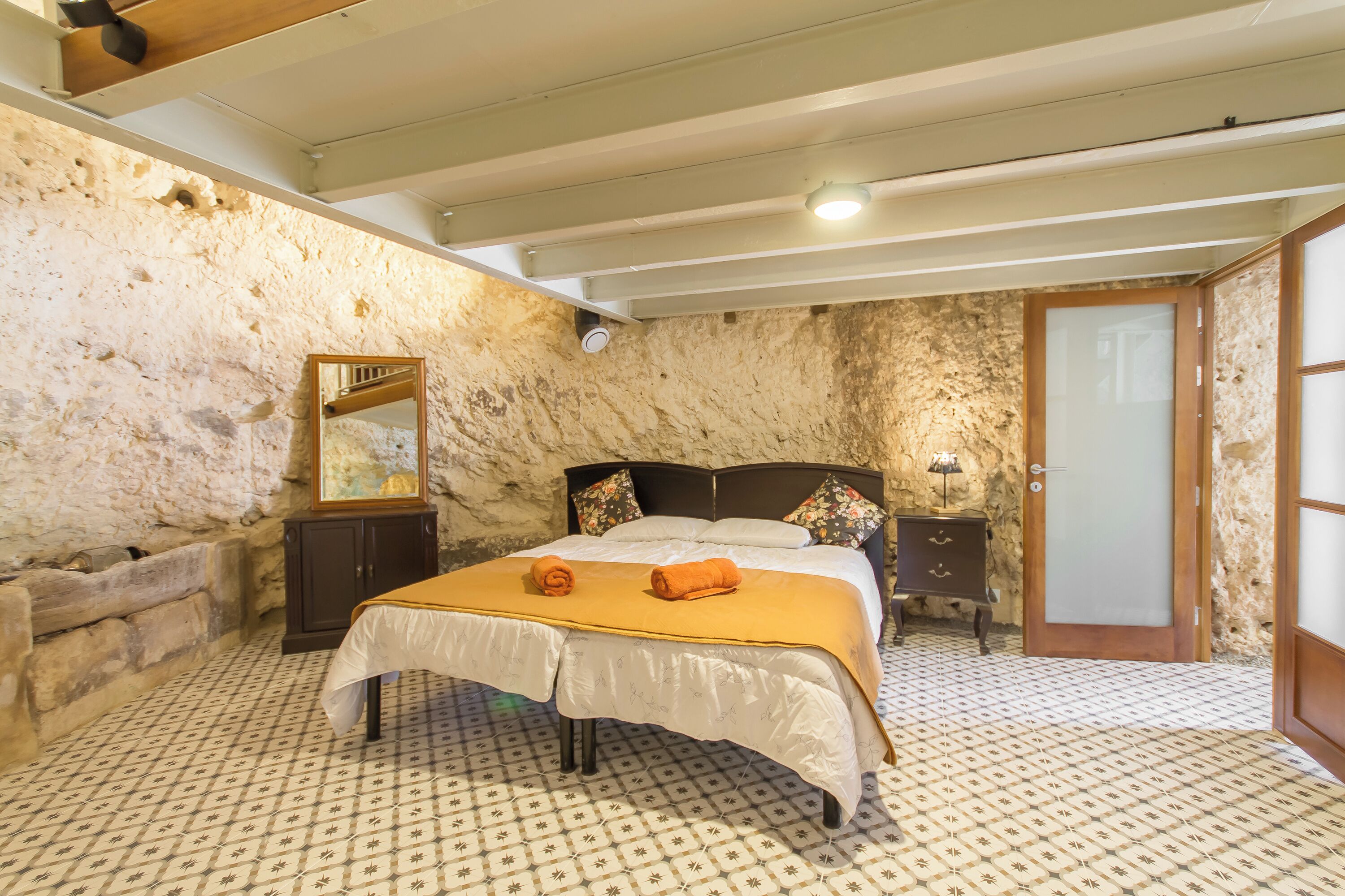 Photo - Pleasant Stone House & Jacuzzi St Martin