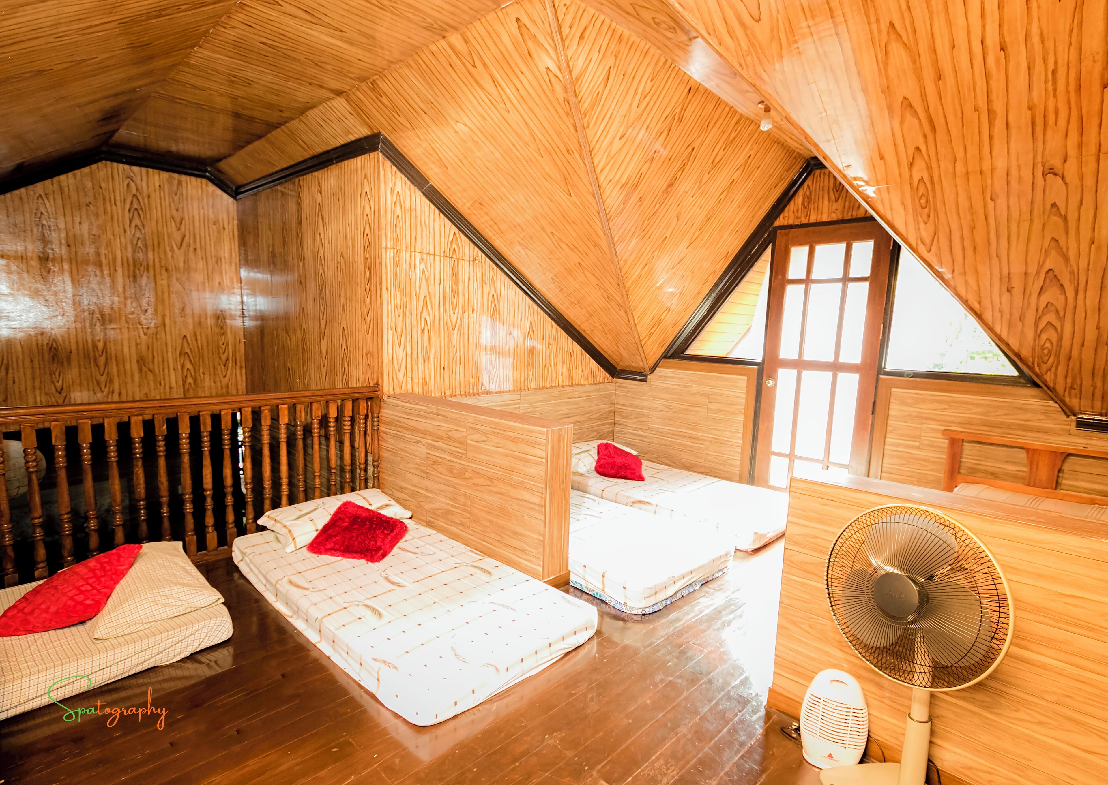 2 quartos, ferros/tábuas de passar roupa, Wi-Fi, roupa de cama