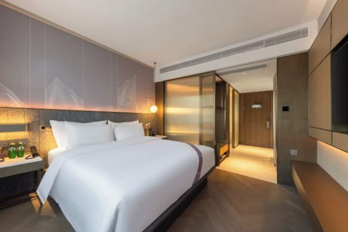 Down comforters, free minibar items, in-room safe, blackout drapes