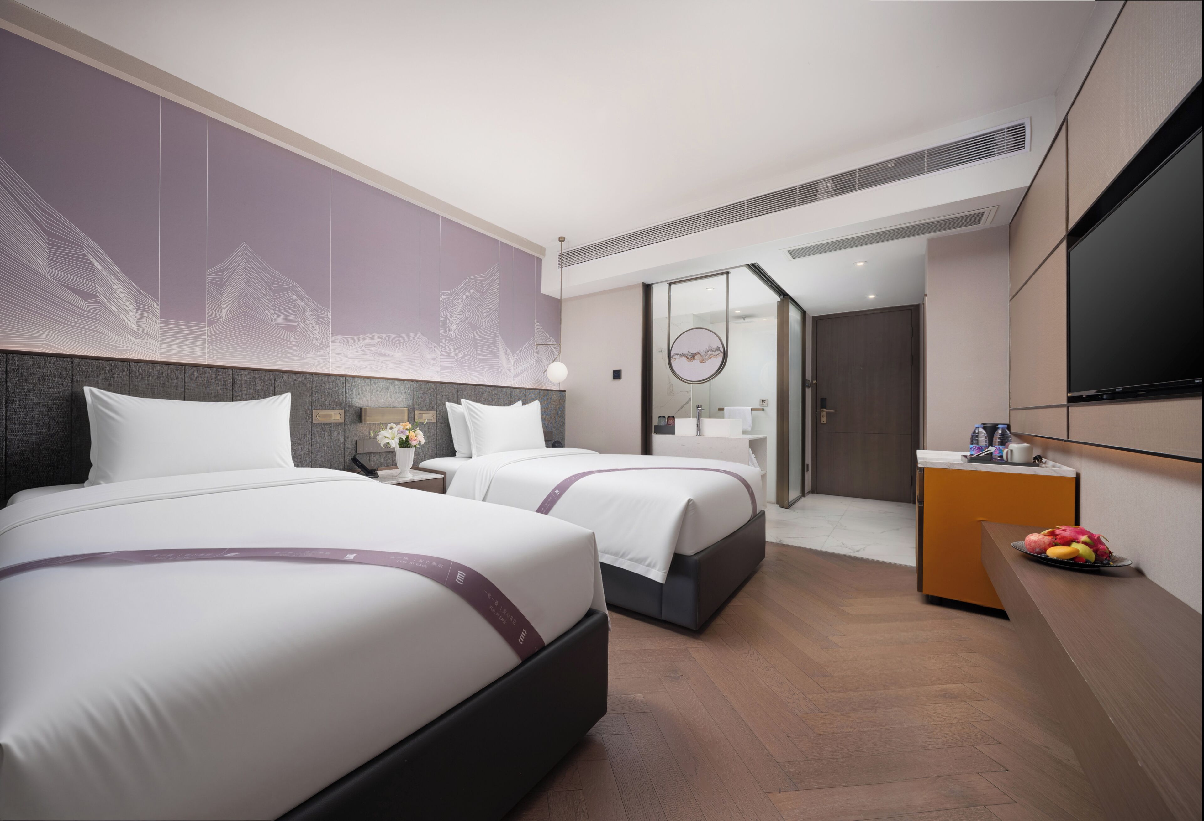 Artisan Heart City-View Twin Room