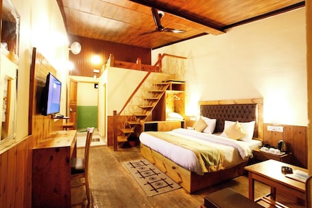 Family Room | 1 bedroom, free WiFi. Nature's Valley Resort Kausani