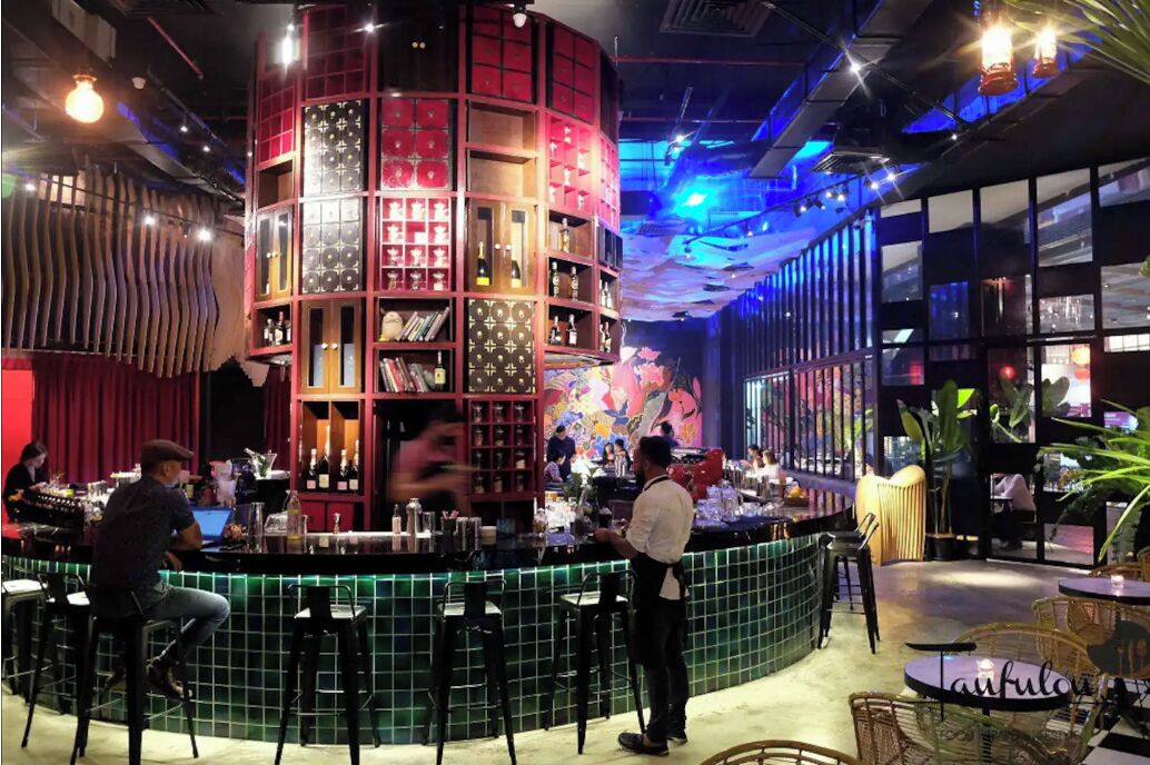 Bar (en la propiedad)