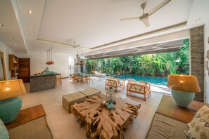 Interior - Villa Cuatro (Seminyak)