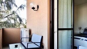 Dobbelt- eller tomannsrom – deluxe | Terrasse/patio