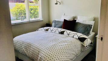 3 bedrooms, iron/ironing board, free WiFi