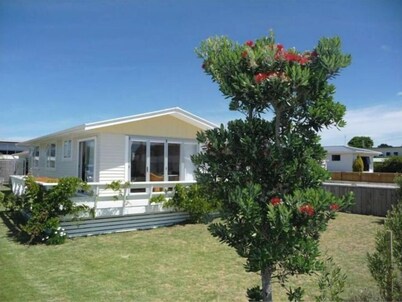 Central beach location 
5minutes walk to beach, 10 mins walk to town