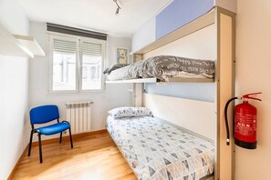 2 chambres, Wi-Fi gratuit, draps fournis