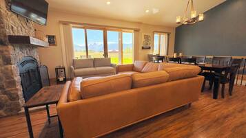 Smart-TV, Kamin