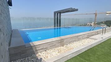 Piscina stagionale all'aperto