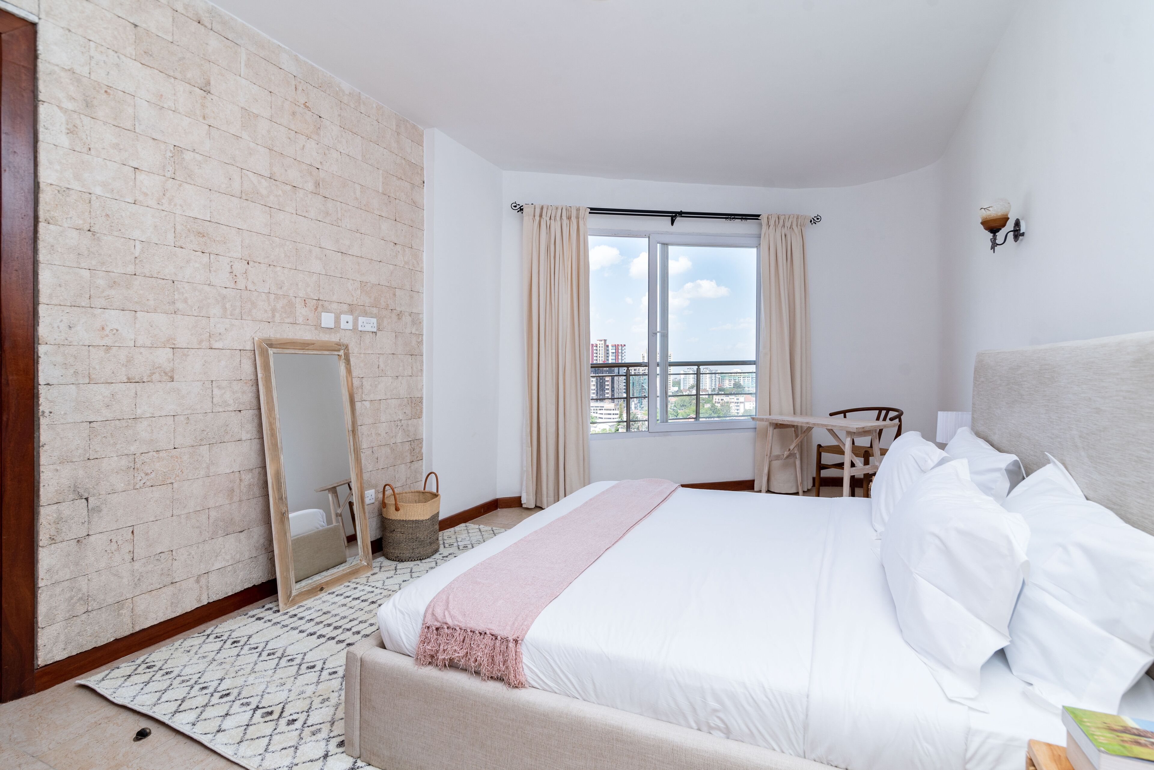 Iron/ironing board, free WiFi