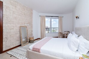 Bàn ủi/dụng cụ ủi quần áo, truy cập Internet không dây miễn phí