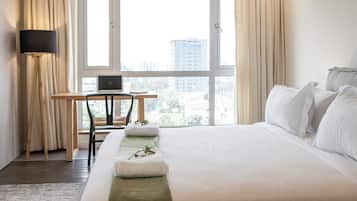 Departamento empresarial | Baño | Amenidades de baño gratuitas, secadora de cabello, toallas