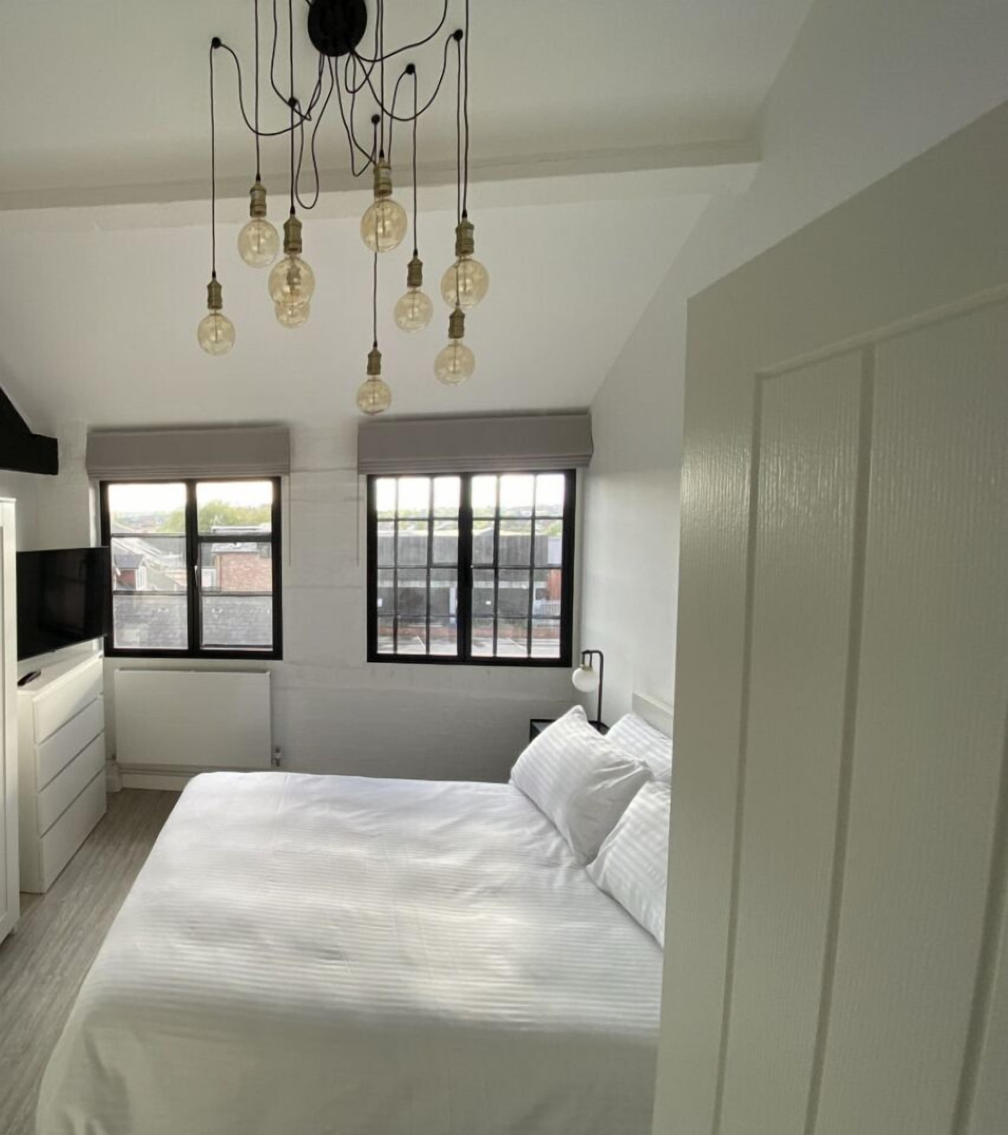 1 chambre, bureau, fer et planche à repasser, Wi-Fi gratuit