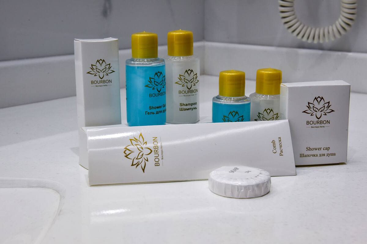 Basic Single Room | Bathroom | Free toiletries, hair dryer, bathrobes, slippers