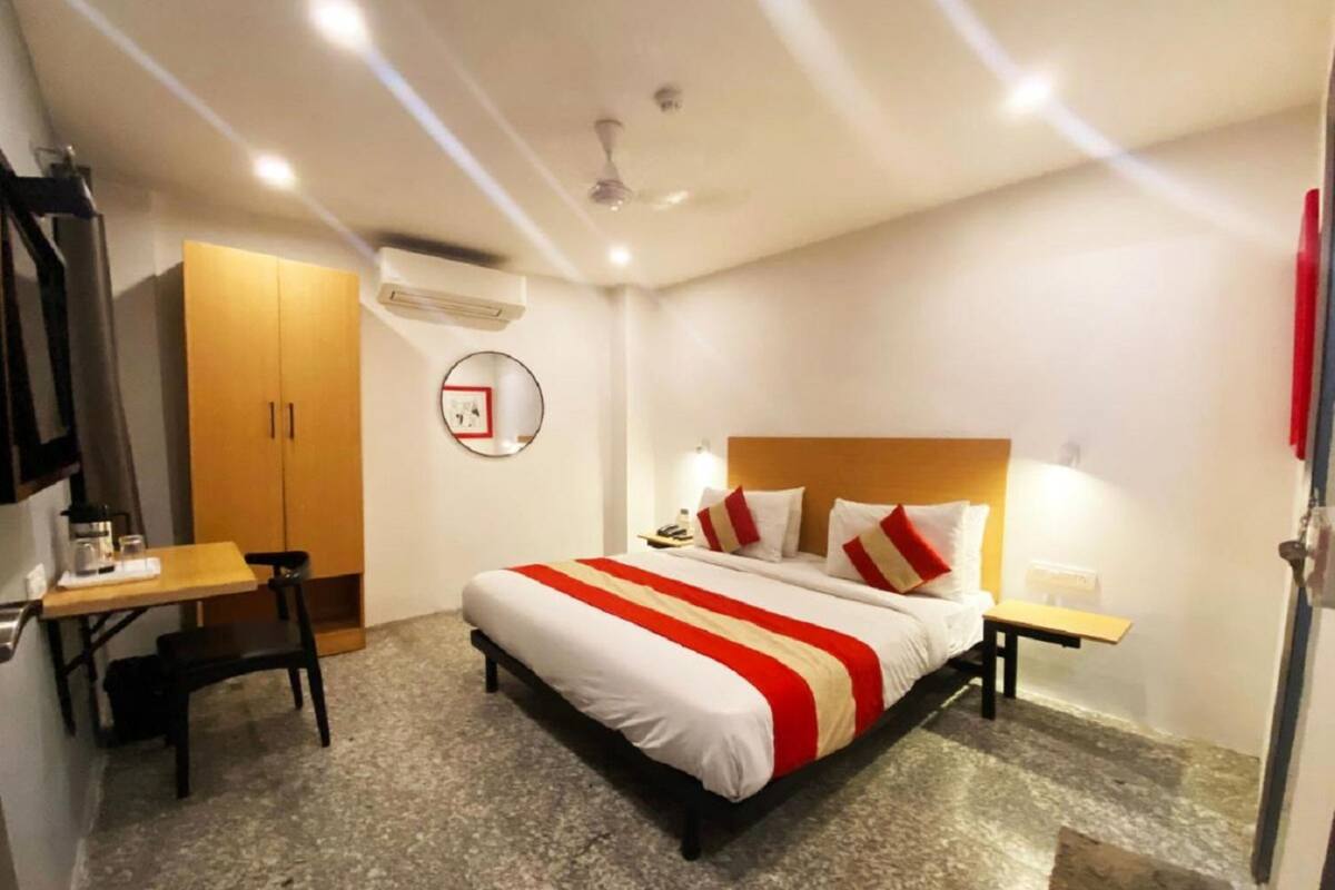 1 bedroom, free WiFi, bed sheets