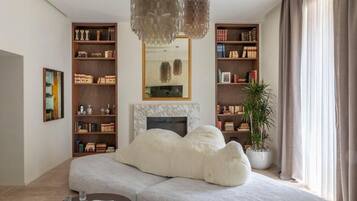 2 間睡房、上網