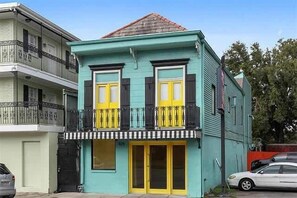 Exterior - Great French Quarter Apartment, Perfect Location (New Orleans)