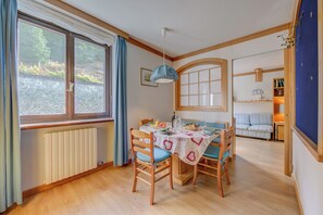 Appartement Standard, plusieurs chambres (Appartamento Alpetta 37 Ski In - Ski) | Restauration