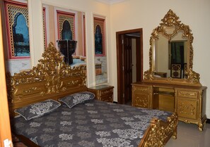 2 soverom, strykejern/-brett, wi-fi og sengetøy