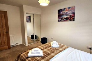 House | 3 bedrooms, premium bedding, iron/ironing board, free WiFi - Luxury 3-bed House in the Scottish Highlands (Inverness)