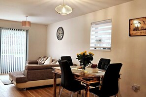 House | Dining - Luxury 3-bed House in the Scottish Highlands (Inverness)