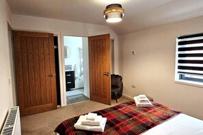 Casa | 3 quartos, roupas de cama premium, ferros/tábuas de passar roupa