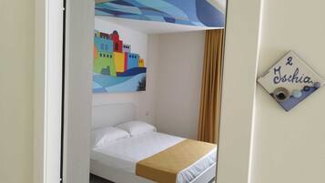 Deluxe Double Room | In-room safe, individually furnished, desk, laptop workspace