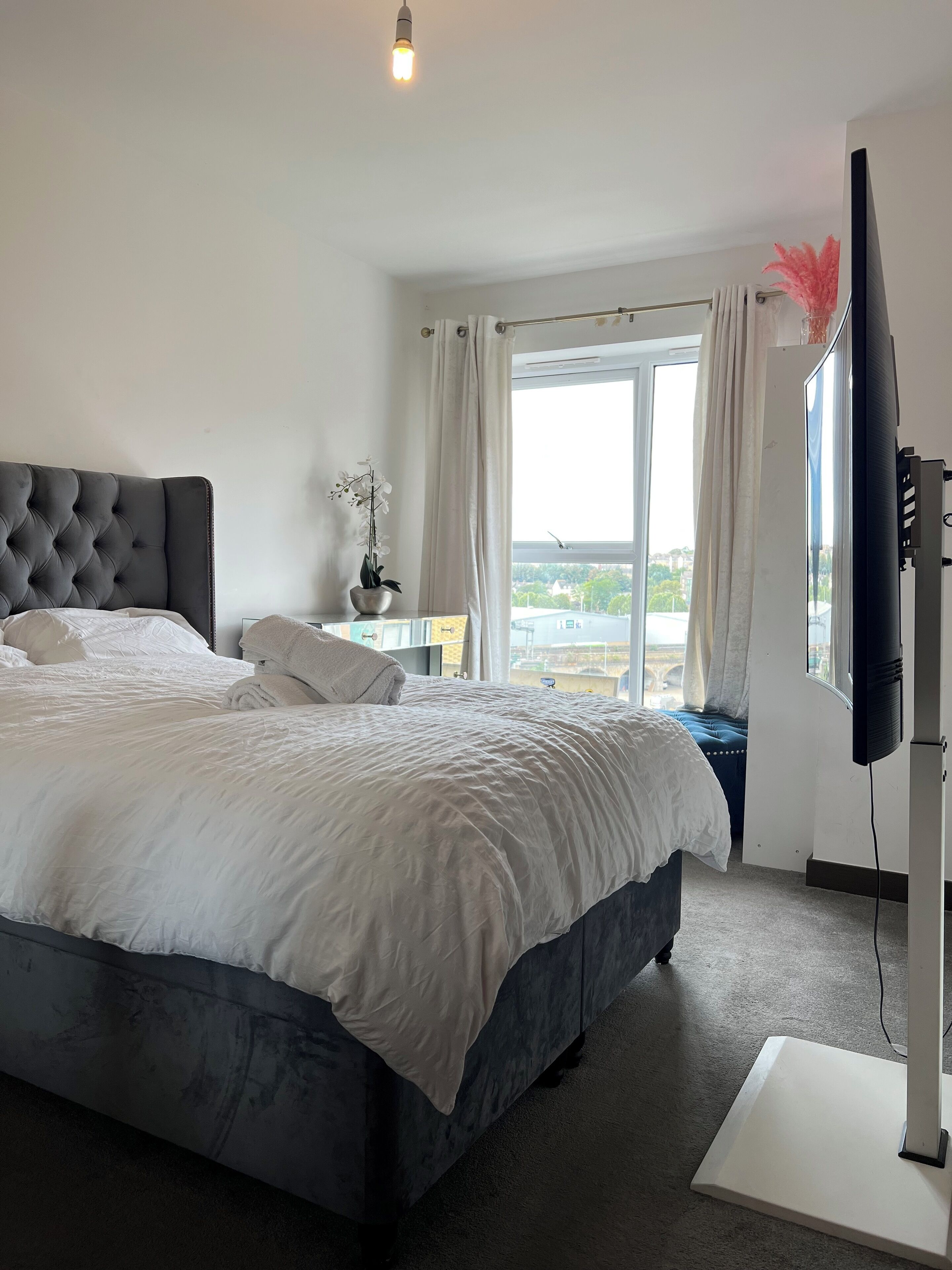 Apartment, 1 Queen Bed | 1 bedroom, iron/ironing board, free WiFi, bed sheets