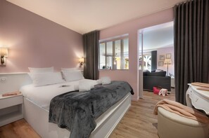 1 chambre, fer et planche à repasser, lit parapluie, Wi-Fi