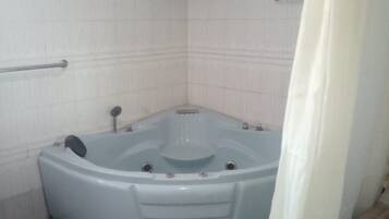 Presidential Suite | Bathroom